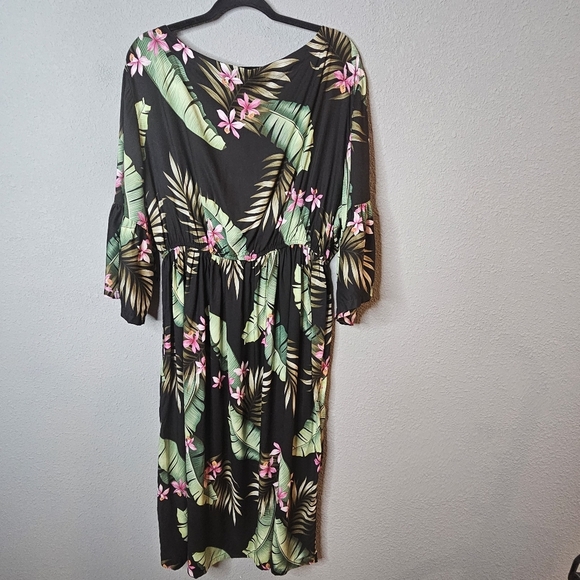 Jade Fashions Authentic Hawaiian Dress Size 2XL Half Bell Sleeve Tropical Floral - Picture 6 of 9